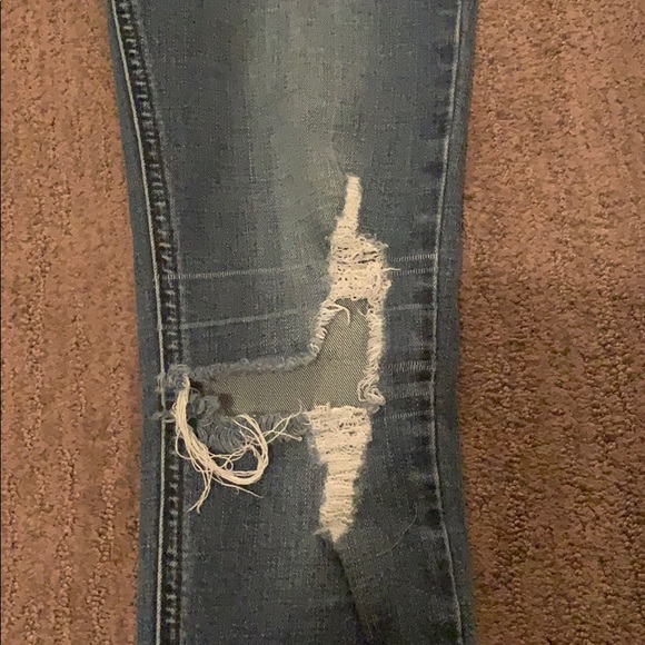 Hollister ripped jeans - Picture 5 of 6